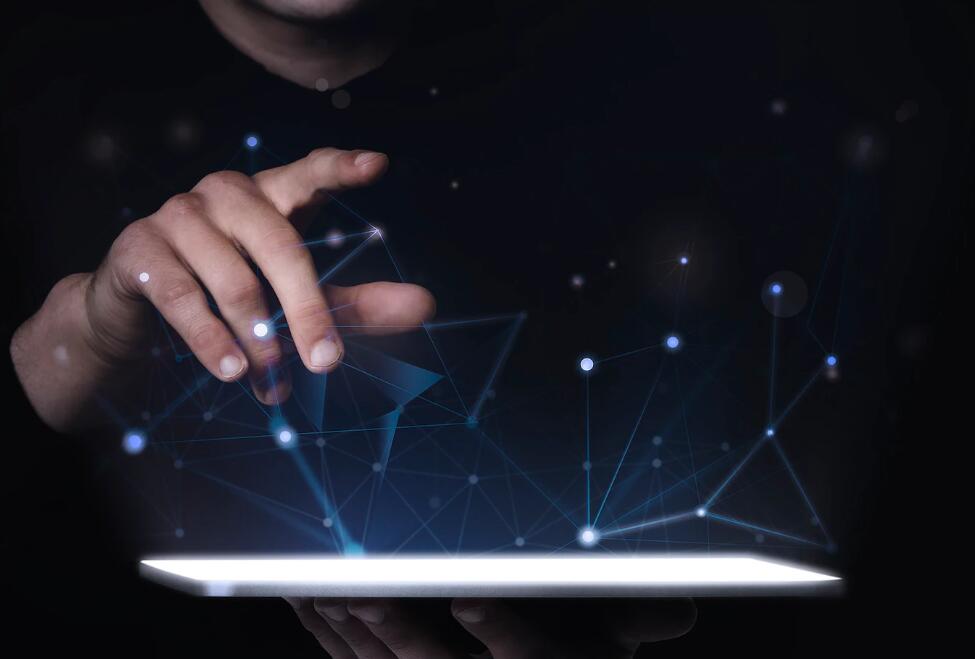 请问科比最后一场比赛是什么时候 科比最后一场比赛穿的是什么鞋